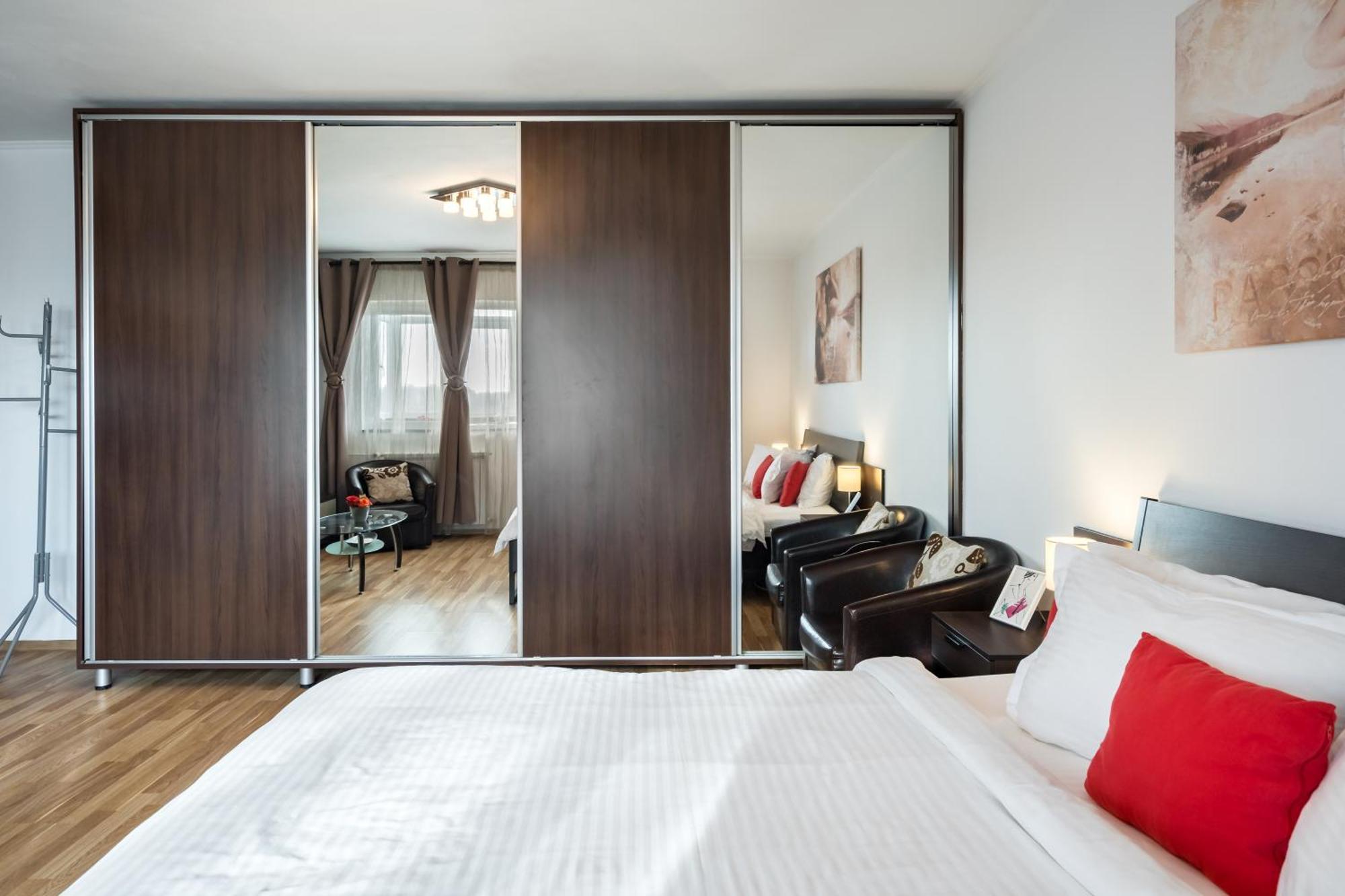 Studio 37 By Mrg Apartments Boekarest Buitenkant foto